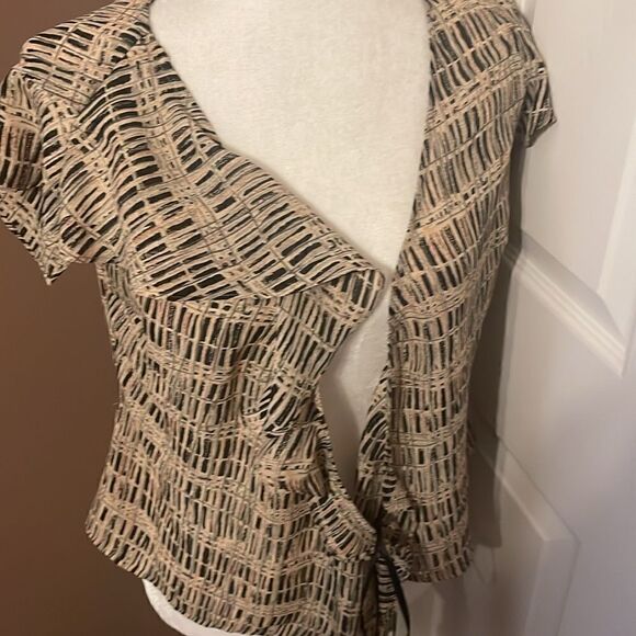 BCBGMaxAzria Tops - BCBG Maxazria Black&Tan Wrap Blouse Size 6 EUC